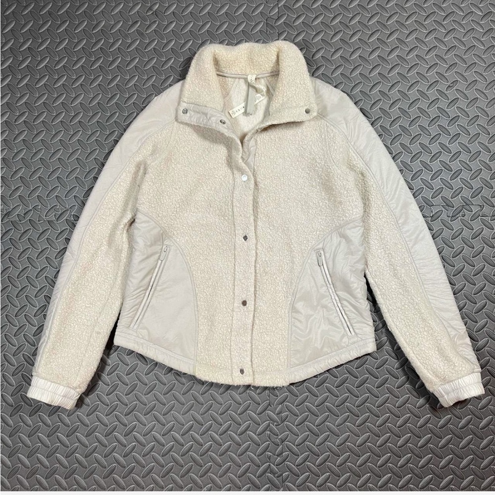 lululemon jacket size 2